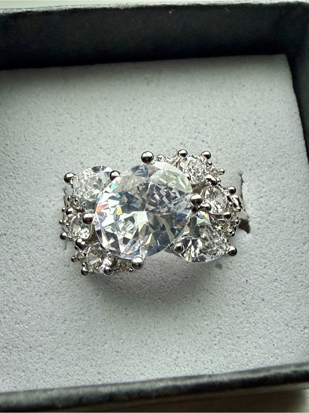 NEW! 14k White Gold Plated Gorgeous Statement Crystal Cluster Ring - 8.5